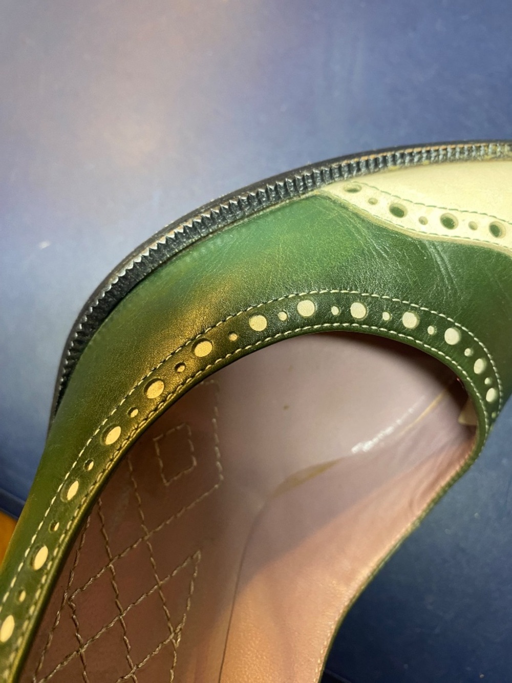 Vintage Alberta Ferretti Green Cream Leather Brogue Wingtip Pumps Heels 37 7 - Picture 11 of 14